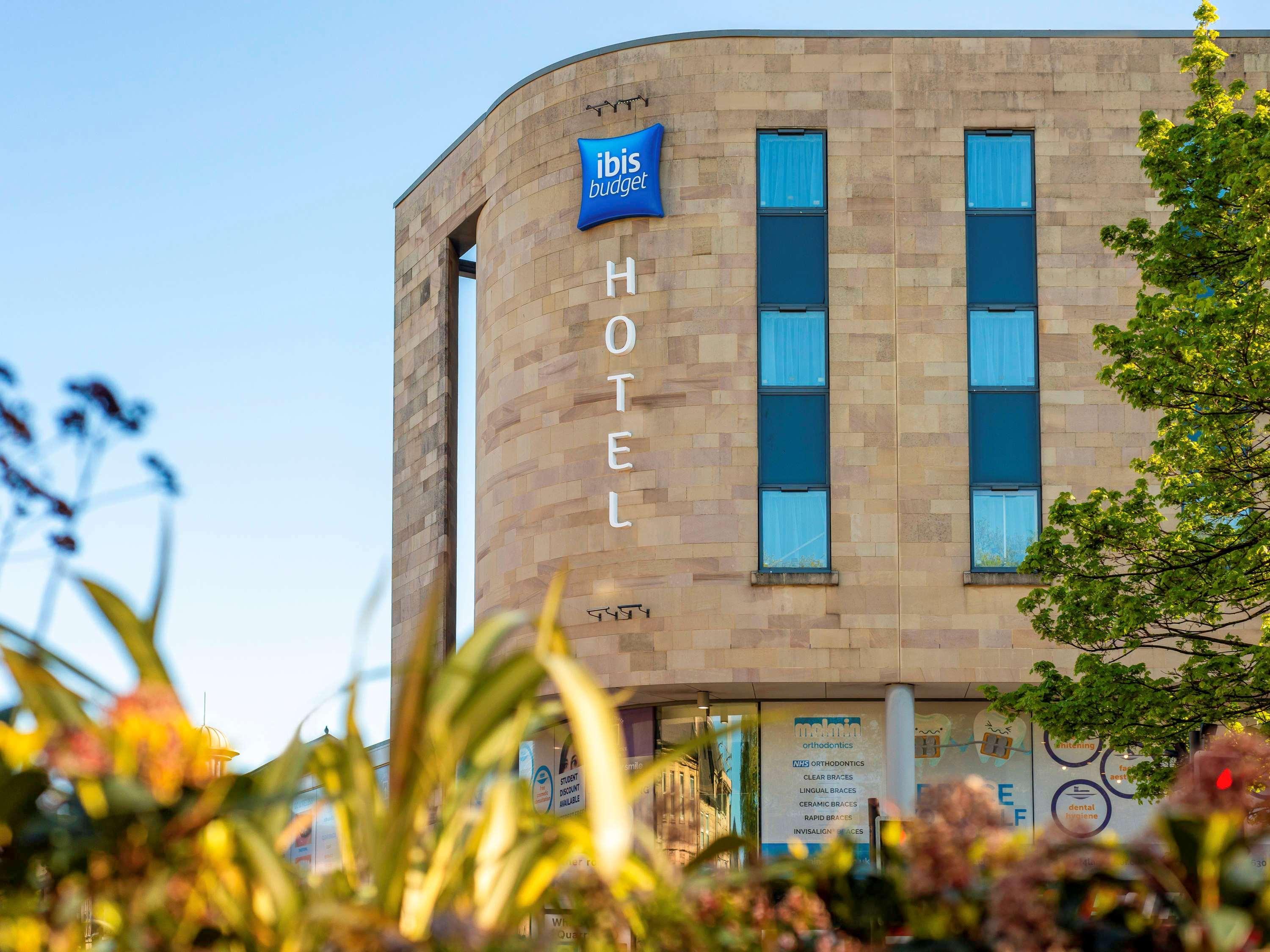 Holiday Inn Express London-Hammersmith By Ihg Exterior photo
