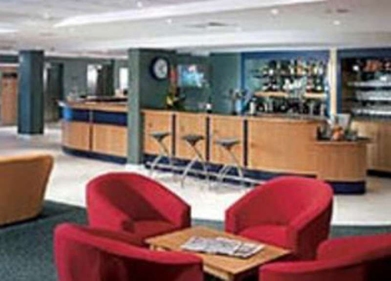 Holiday Inn Express London-Hammersmith By Ihg Exterior photo