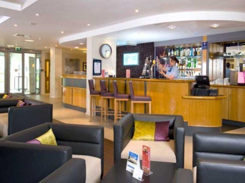 Holiday Inn Express London-Hammersmith By Ihg Exterior photo