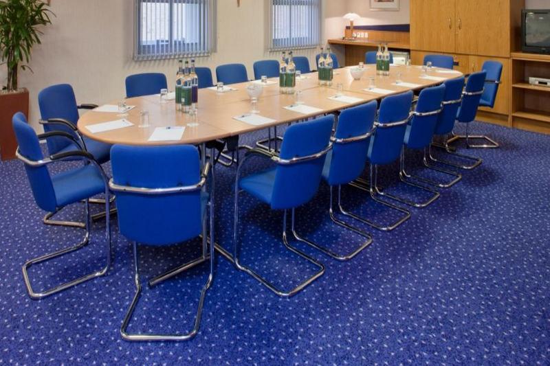 Holiday Inn Express London-Hammersmith By Ihg Exterior photo